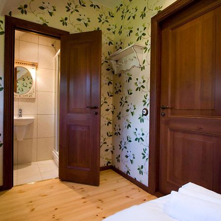 Piena Muiza - Berghof Hotel & Spa Sieksate Bagian luar foto