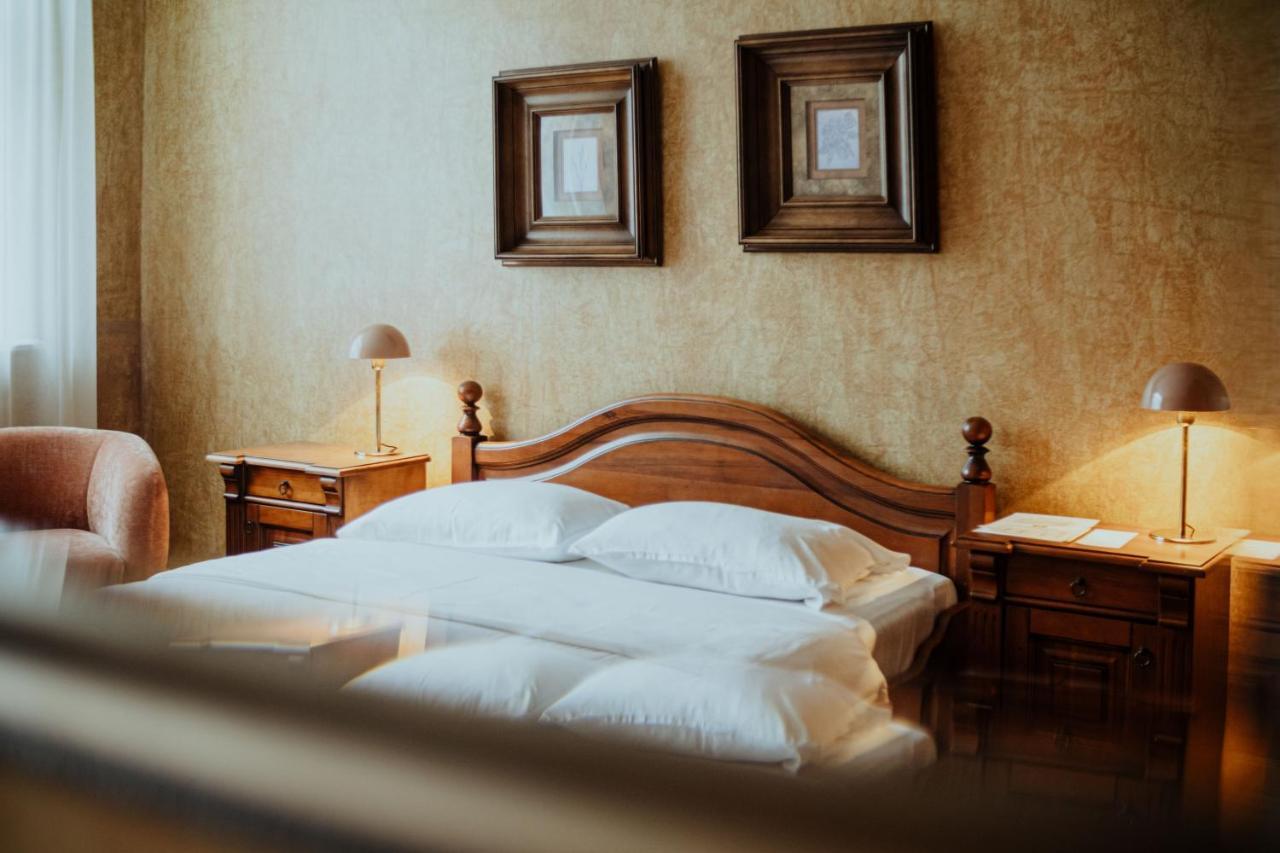 Piena Muiza - Berghof Hotel & Spa Sieksate Bagian luar foto