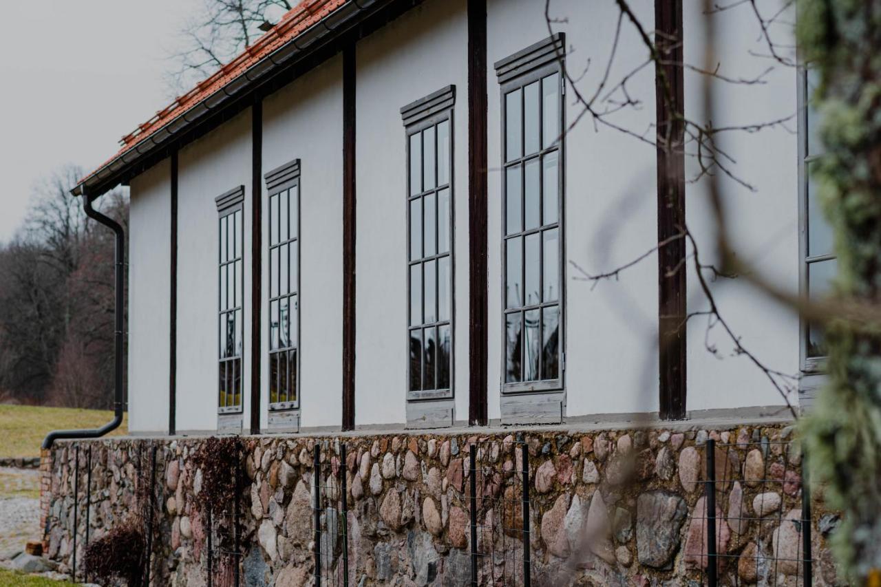 Piena Muiza - Berghof Hotel & Spa Sieksate Bagian luar foto