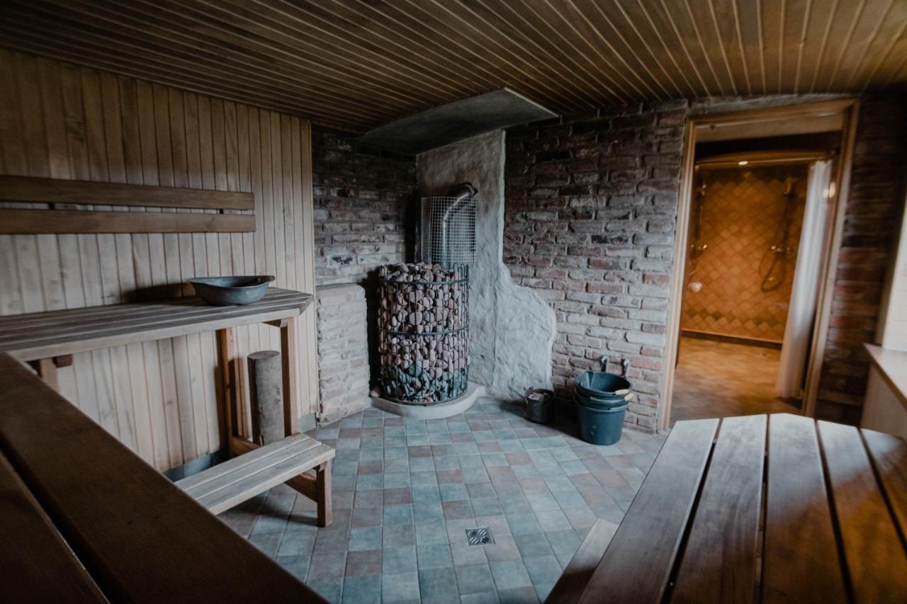 Piena Muiza - Berghof Hotel & Spa Sieksate Bagian luar foto