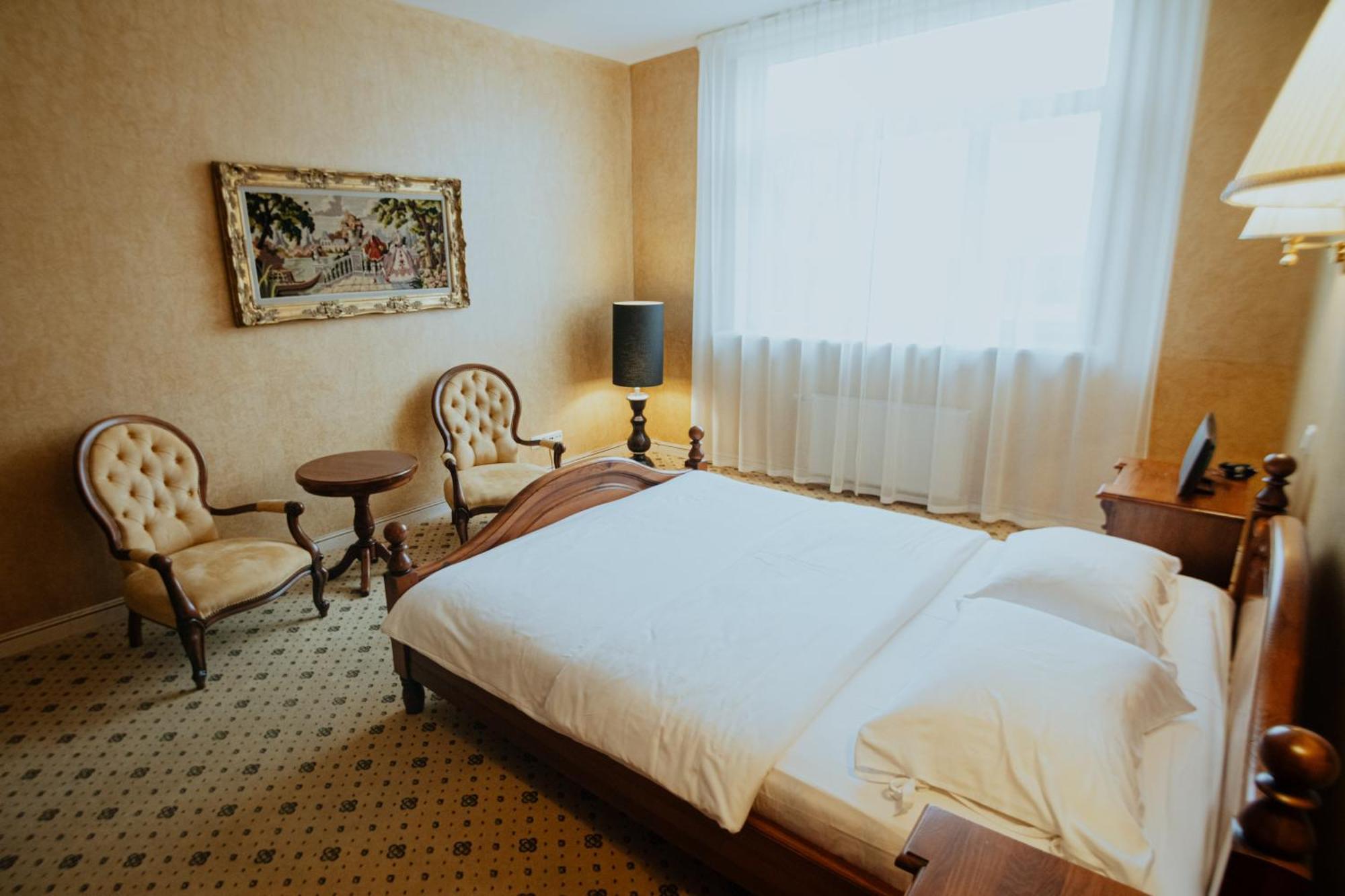 Piena Muiza - Berghof Hotel & Spa Sieksate Ruang foto