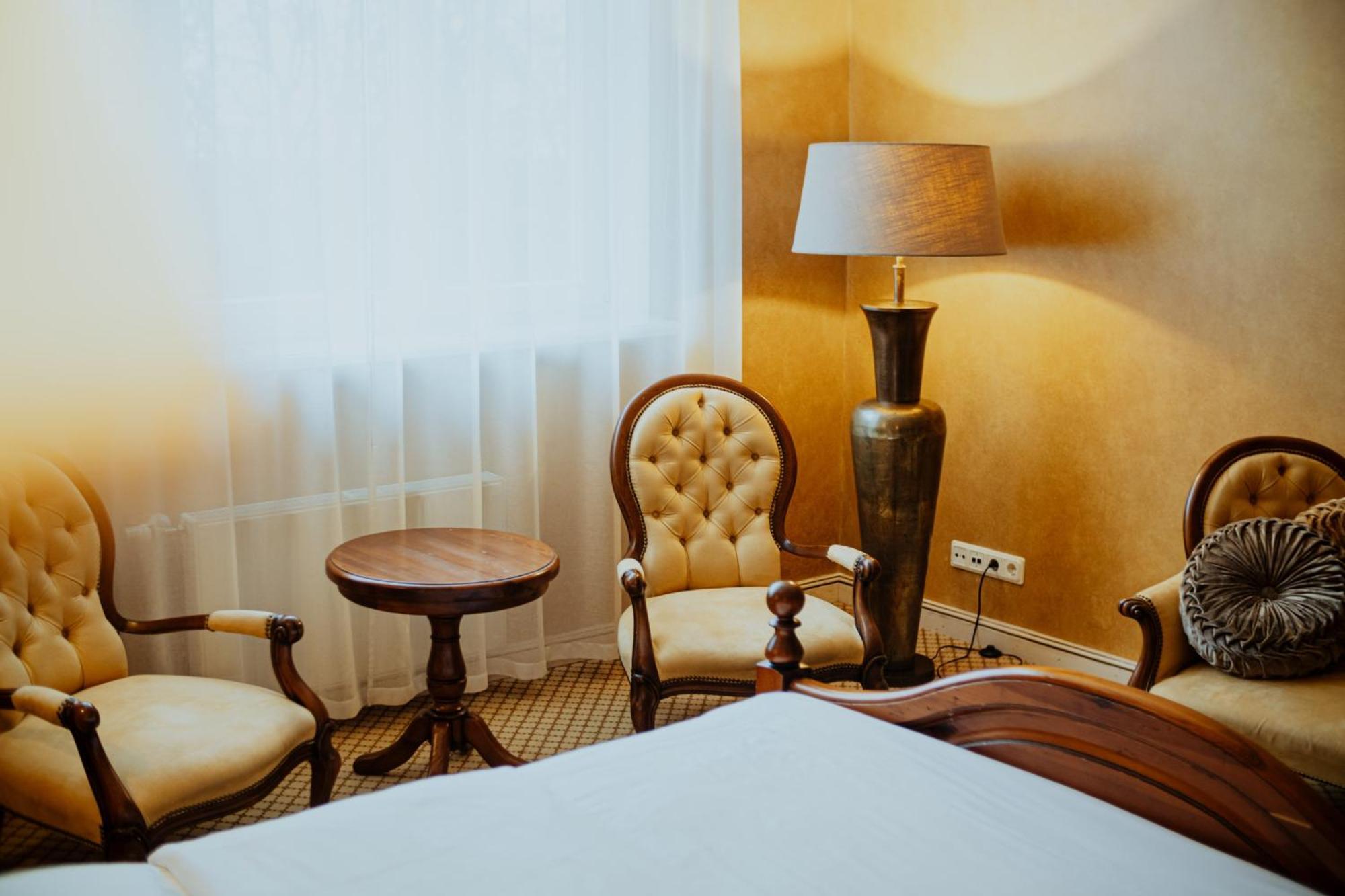 Piena Muiza - Berghof Hotel & Spa Sieksate Ruang foto